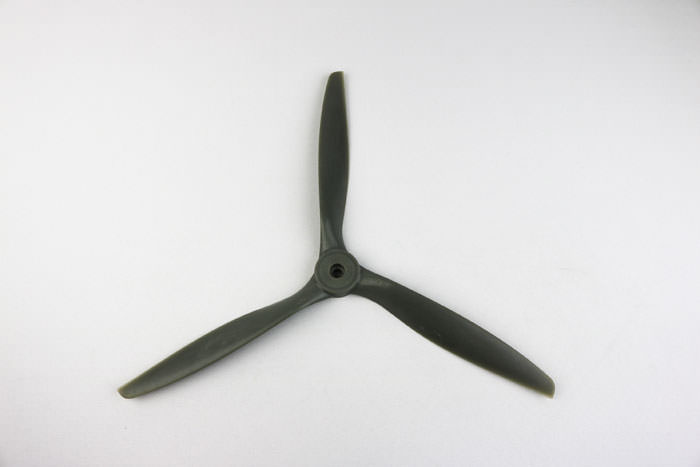 APC Propellers 15.75 X 13 - 3 - Click Image to Close