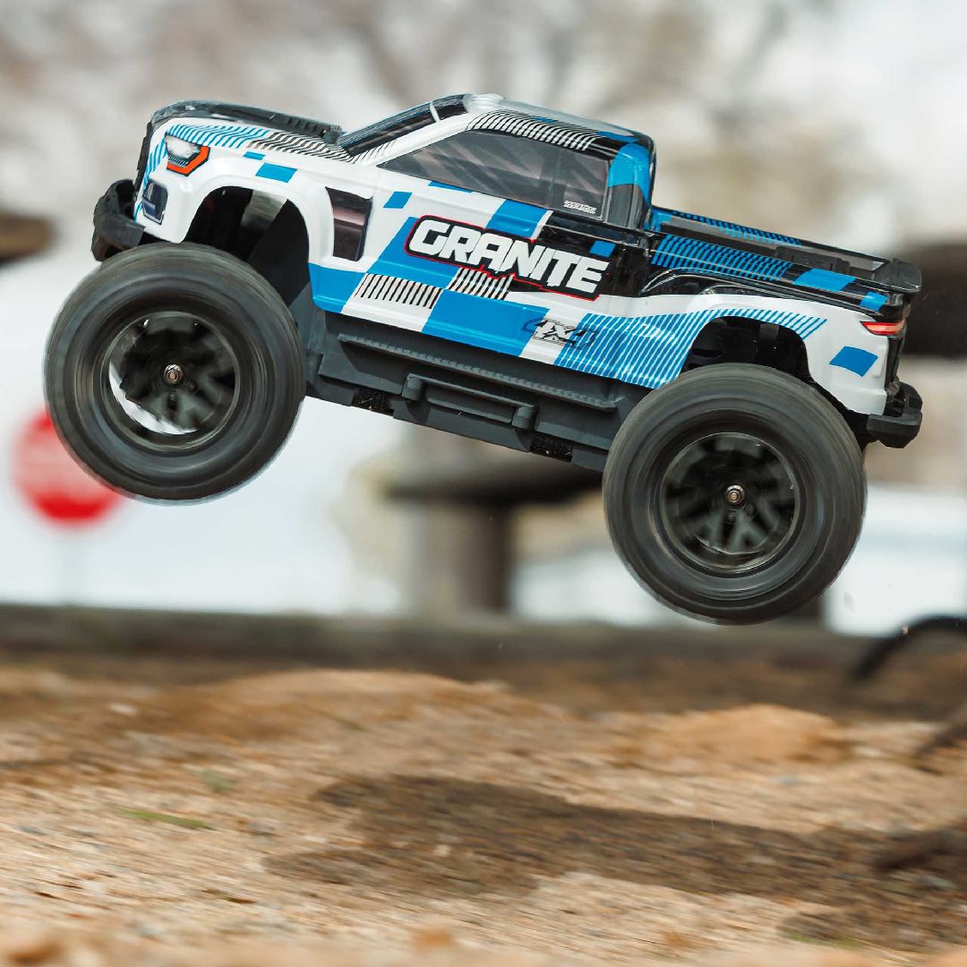 Arrma 1/10 GRANITE 4x4 Monster Truck RTR - Blue - Click Image to Close