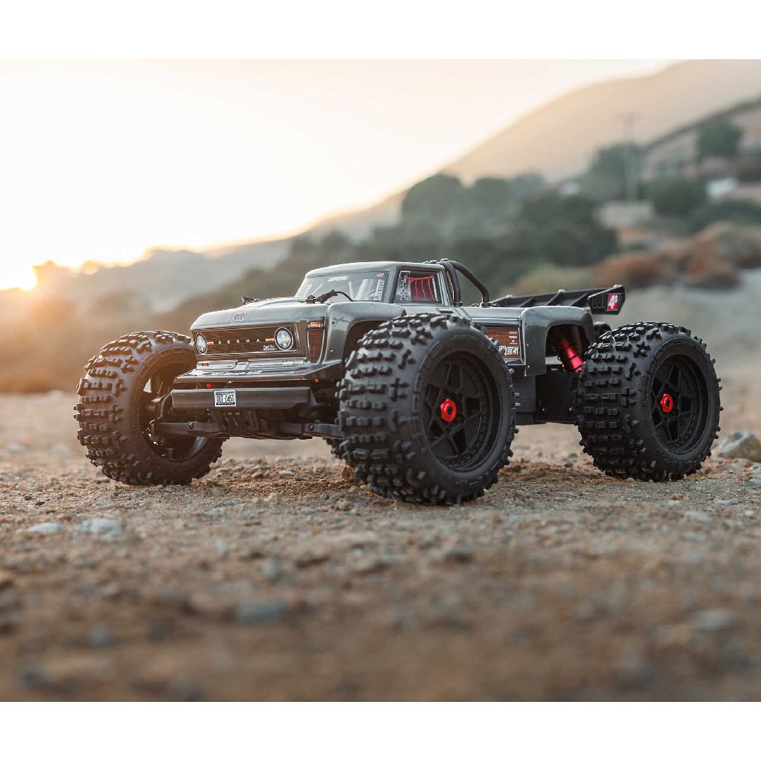 Arrma 1/10 OUTCAST BL-4S 4x4 Stunt Truck RTR - Gun Metal