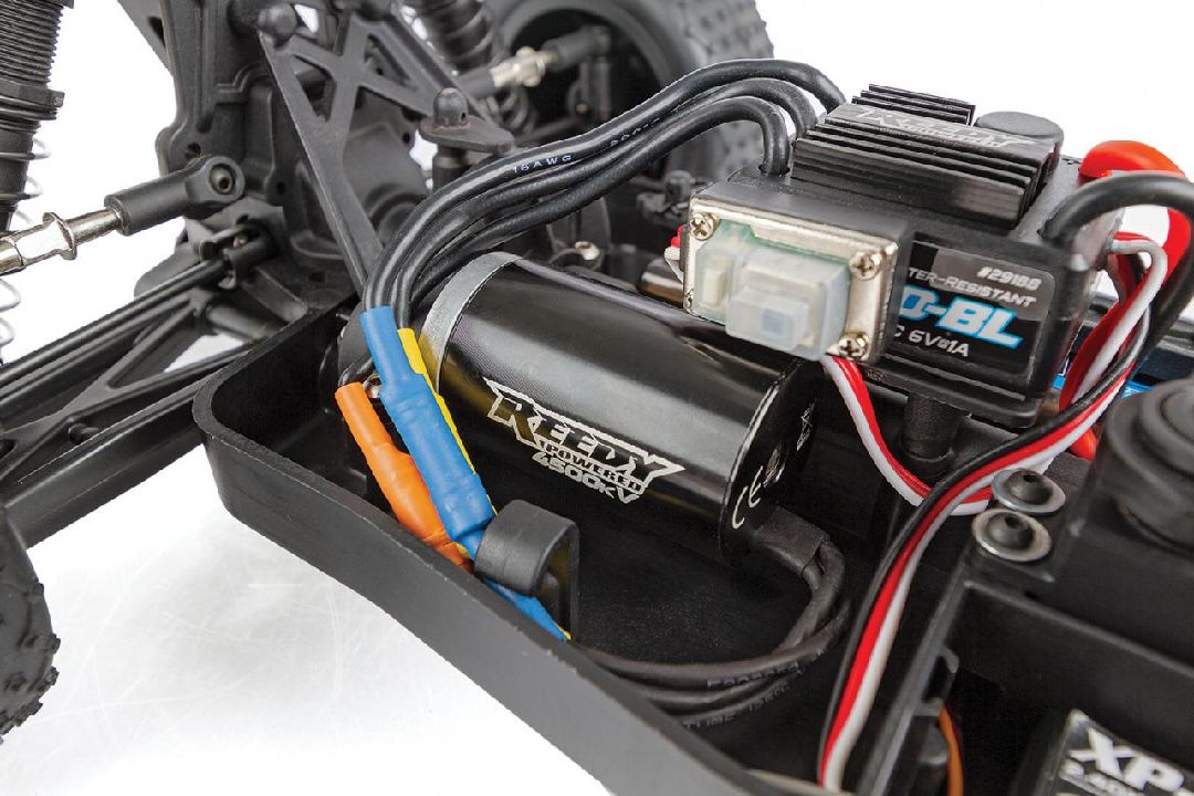 Team Associated Reflex 14T 1/14 RTR 4WD LiPo Combo - Click Image to Close