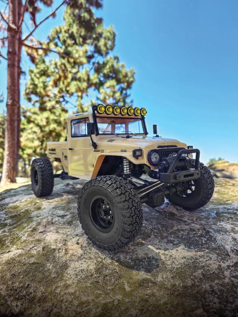 Element RC Enduro Trail Truck Zuul Tan RTR