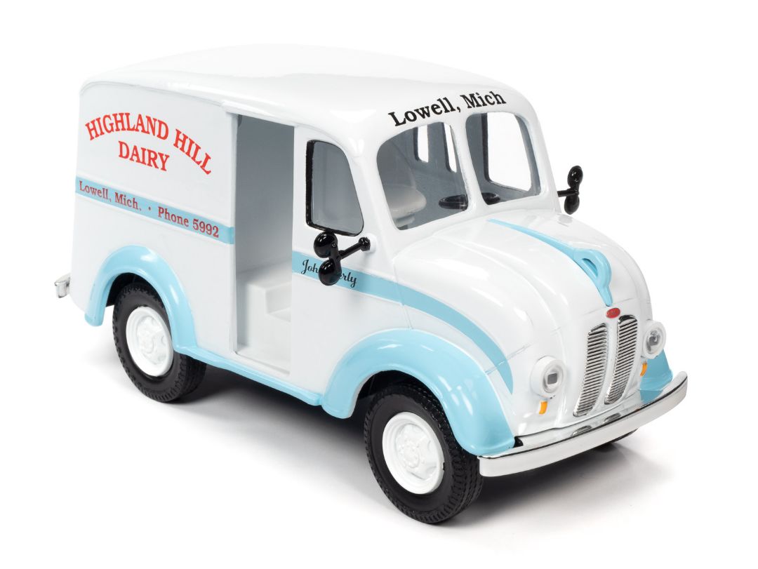Auto World 1/24 1950 Divco Delivery Highland Hills Dairy - Gloss White w/Light Blue fenders & Blue Stripe.  Highland Hill Dairy graphics.
