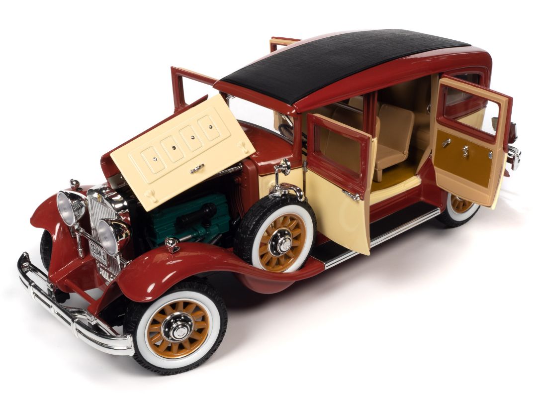 Auto World 1/18 1931 Peerless Master 8 Sedan - Maroon & Cream