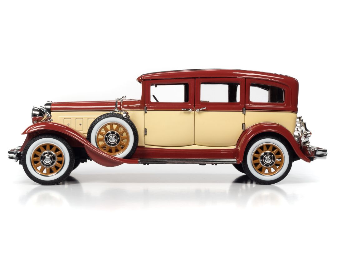 Auto World 1/18 1931 Peerless Master 8 Sedan - Maroon & Cream
