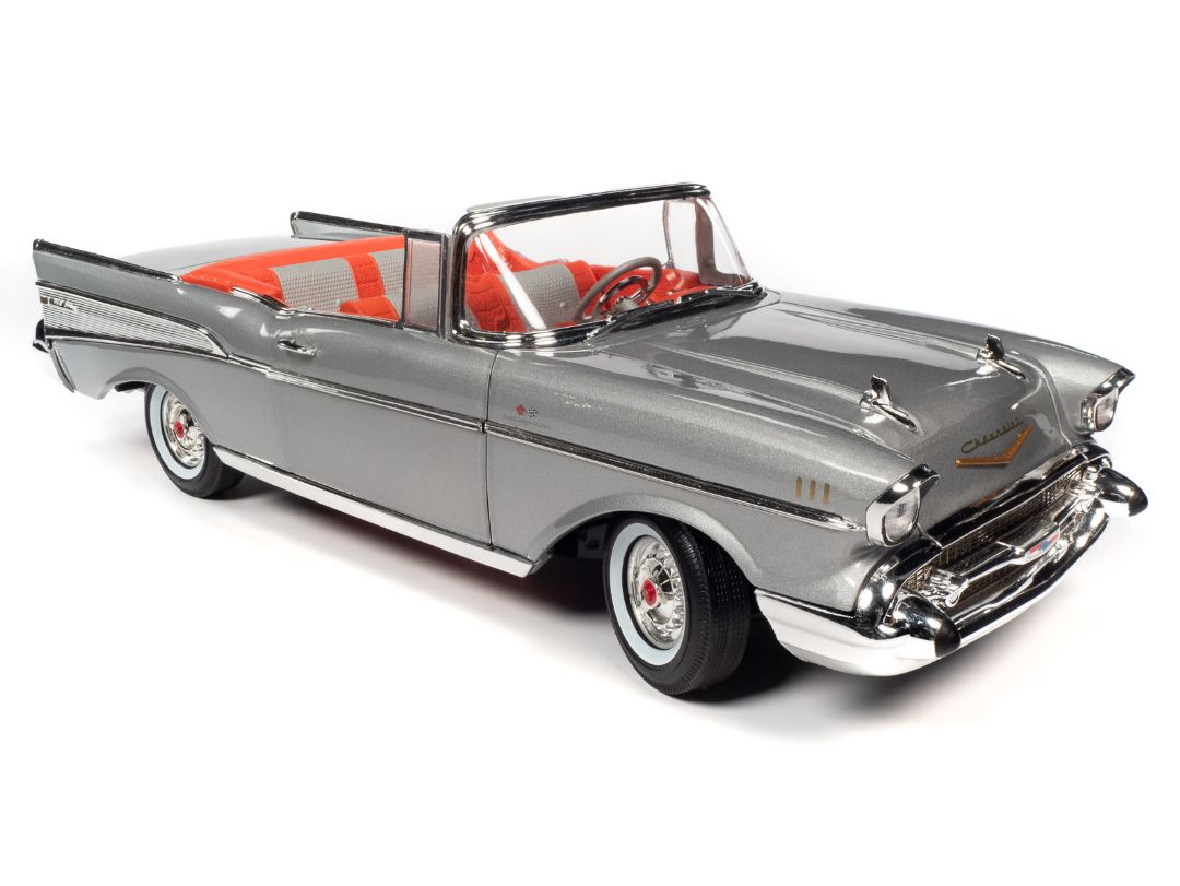 Auto World 1/18 1957 Chevrolet Bel Air Convertible