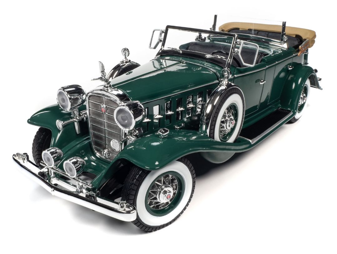 Auto World 1/18 1932 Cadillac V16 Phaeton - Dark Green - Click Image to Close