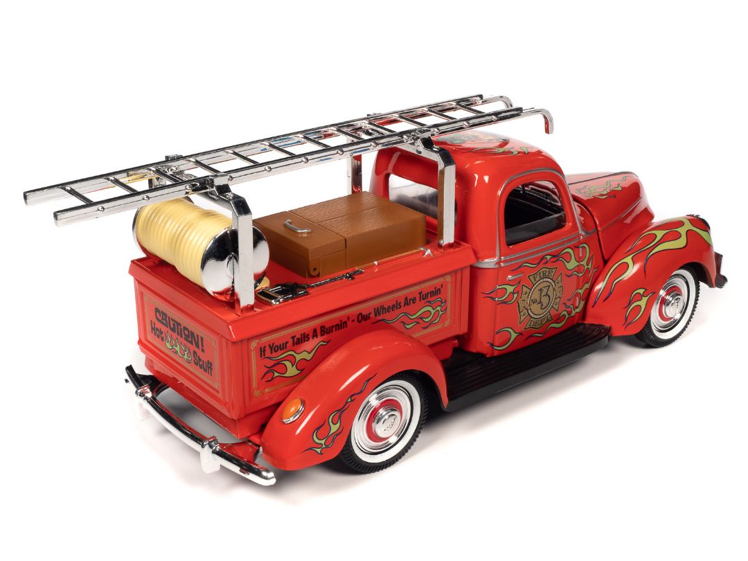 Auto World 1/18 Rat Fink Fire Truck with Resin Figure - Red