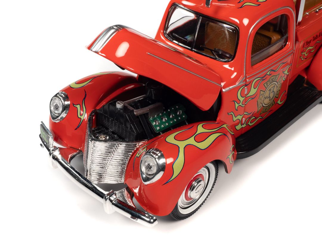 Auto World 1/18 Rat Fink Fire Truck with Resin Figure - Red - Click Image to Close