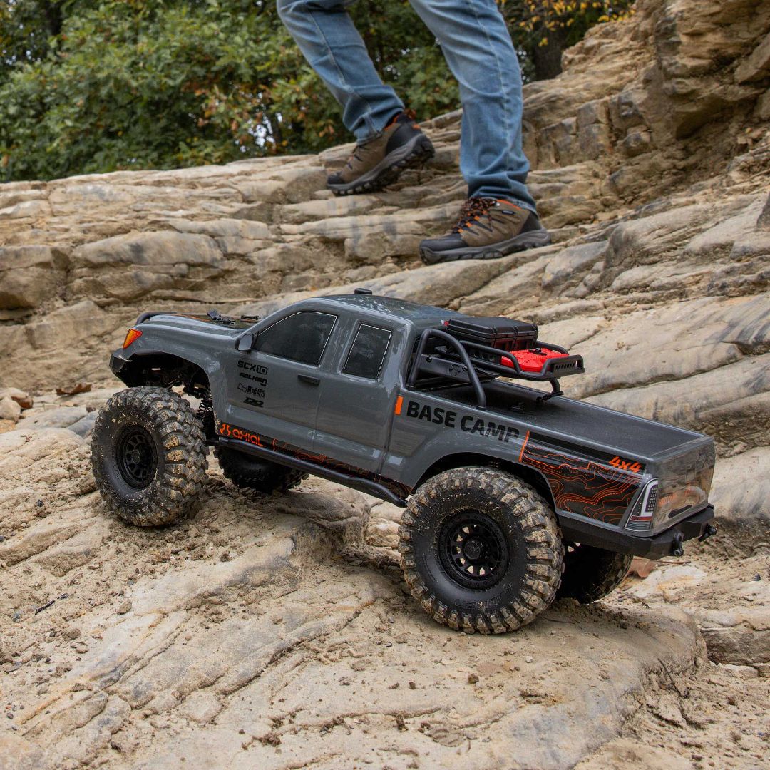 Axial 1/10 SCX10 III Base Camp 4x4 RTR - Grey
