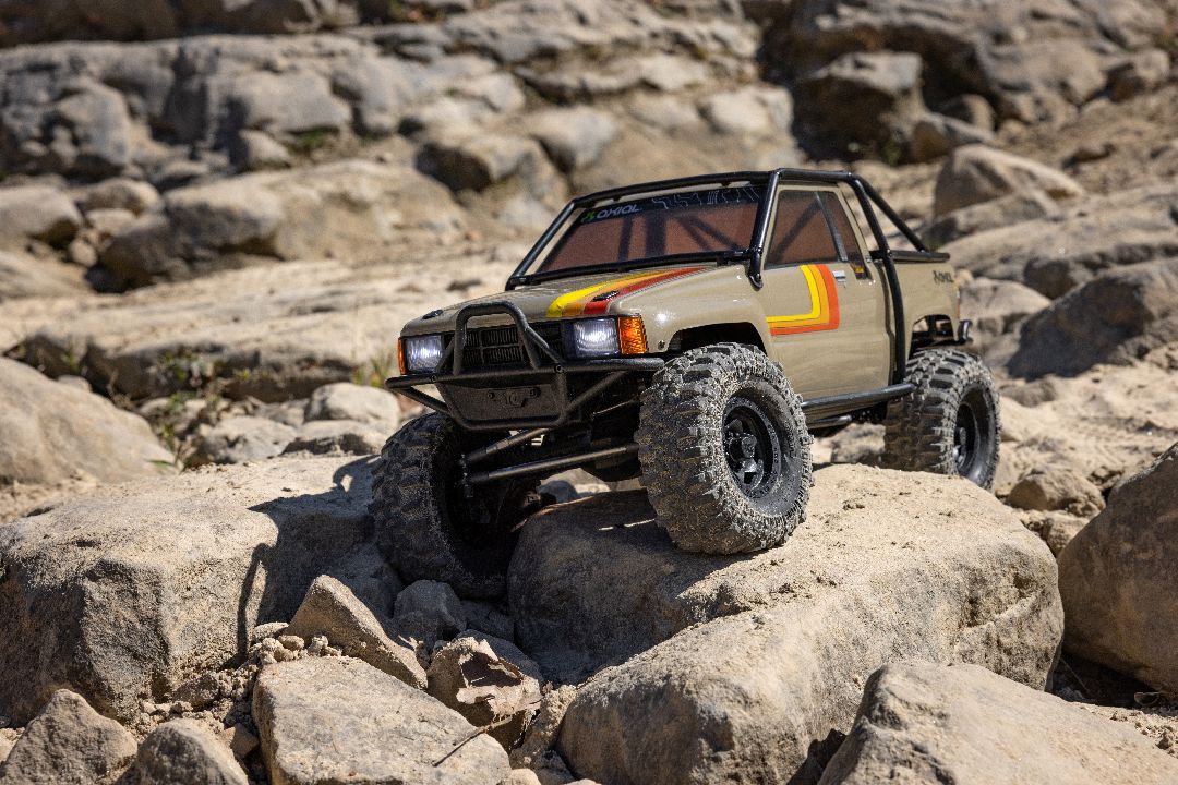 Axial 1/10 SCX10 III 1987 Toyota SR5 Brushed 4x4 RTR - Tan Axial 1/10 SCX10 III 1987 Toyota SR5 Brushed 4x4 RTR - Tan