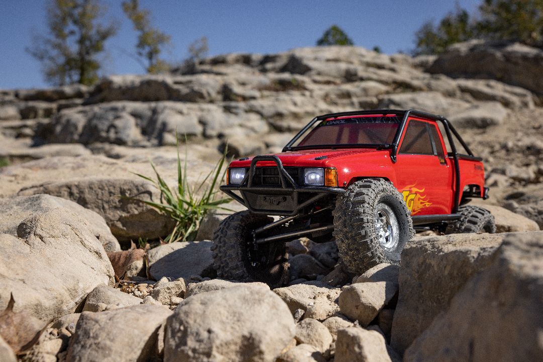 Axial 1/10 SCX10 III 1987 Toyota SR5 Brushed 4x4 RTR - Red Axial 1/10 SCX10 III 1987 Toyota SR5 Brushed 4x4 RTR - Red