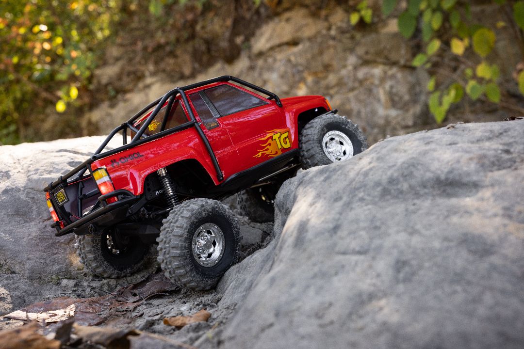 Axial 1/10 SCX10 III 1987 Toyota SR5 Brushed 4x4 RTR - Red Axial 1/10 SCX10 III 1987 Toyota SR5 Brushed 4x4 RTR - Red