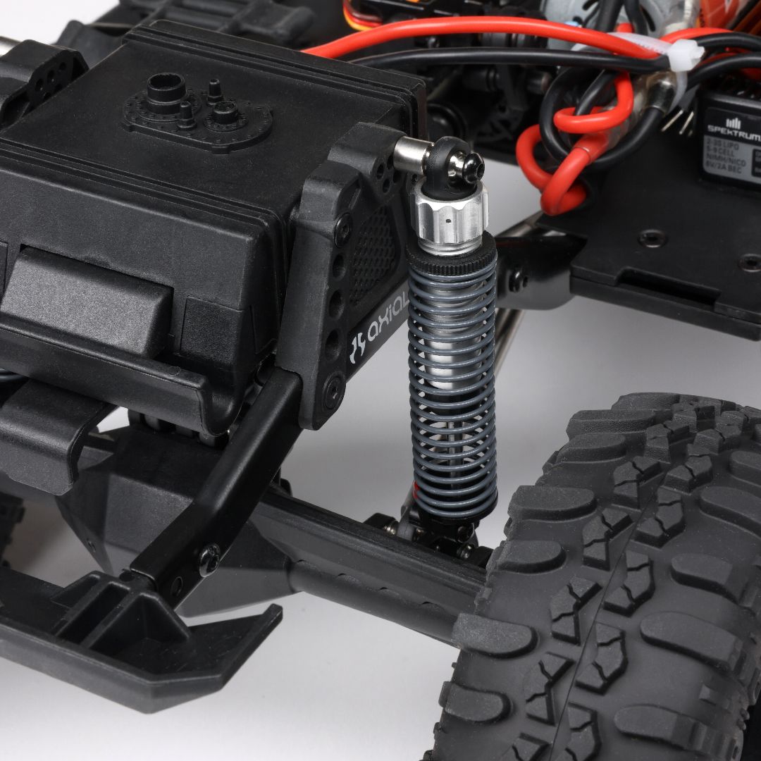 Axial 1/10 SCX10 III 1987 Toyota SR5 Brushed 4x4 RTR - Red Axial 1/10 SCX10 III 1987 Toyota SR5 Brushed 4x4 RTR - Red