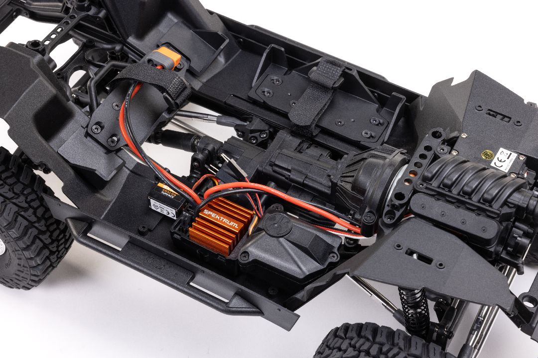 Axial 1/10 SCX10 III Jeep CJ-7 4X4 RTR Brushed Crawler - Copper