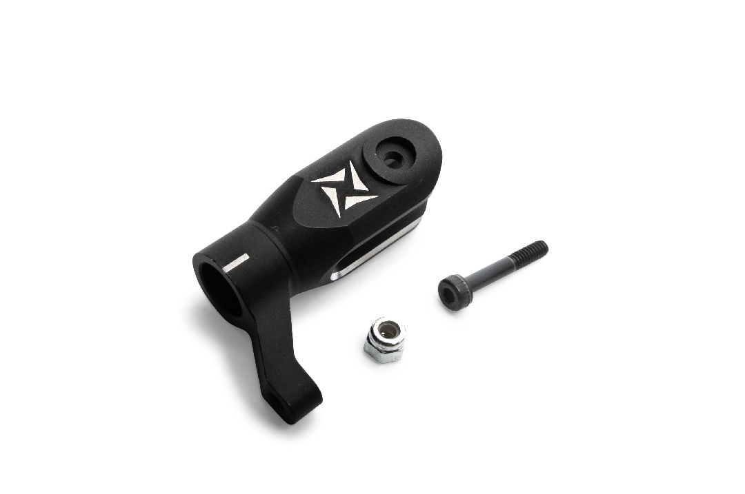 Blade Helicopters Main Rotor Blade Grip: InFusion 210 - Black