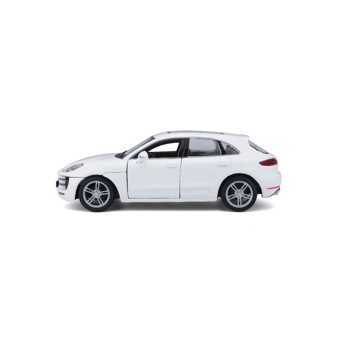 Bburago 1/24 Porsche Macan - White