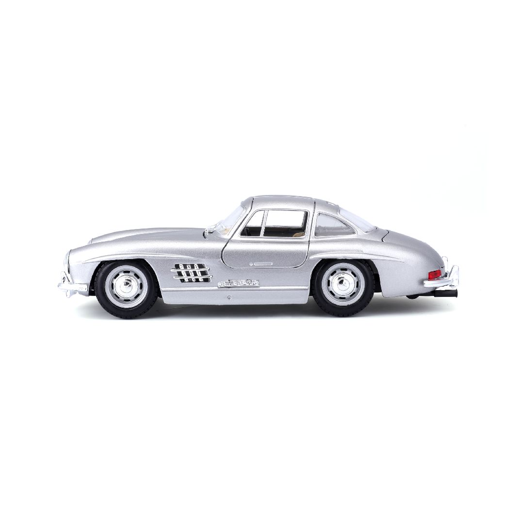 Bburago 1/24 Mercedes-Benz 300 SL (1954) - Silver