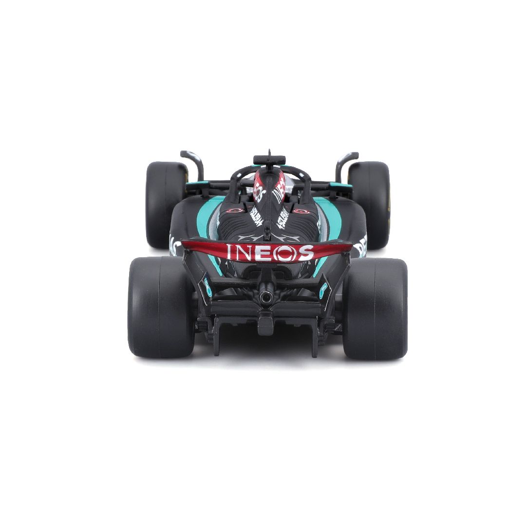 Bburago 1/43 F1 Mercedes W15 w/helmet (2024) - Russell #63