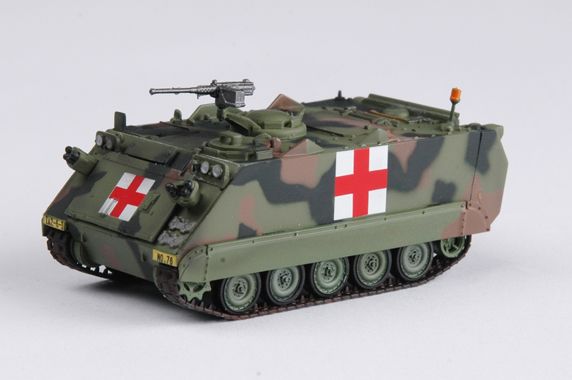 Easy Model 1/72 M113A2 - Red Cross