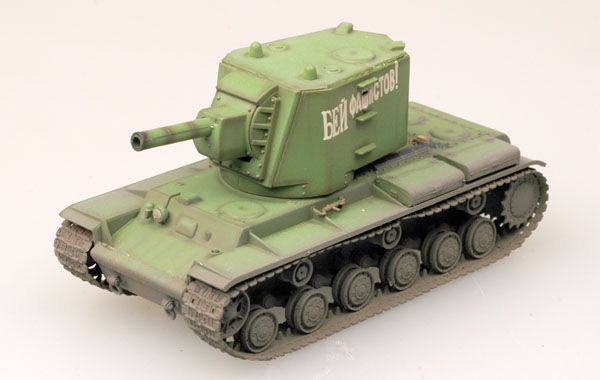 Easy Model 1/72 KV-2 tank with Early Russian Green