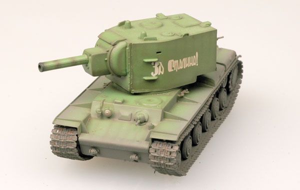 Easy Model 1/72 KV-2 tank with Russian Green