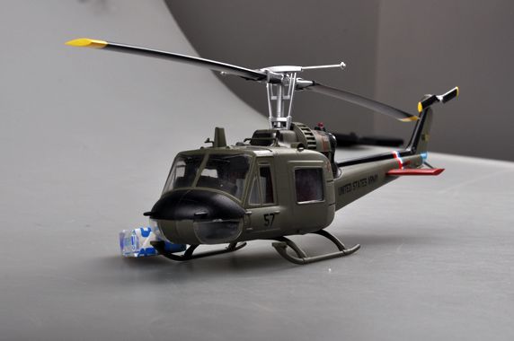 Easy Model 1/48 UH-1C 57th Aviation Company "Cougars" Phu Cat