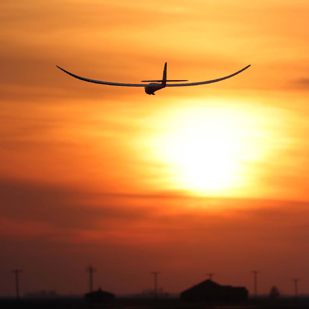 E-Flite Night Radian 2.0m PNP