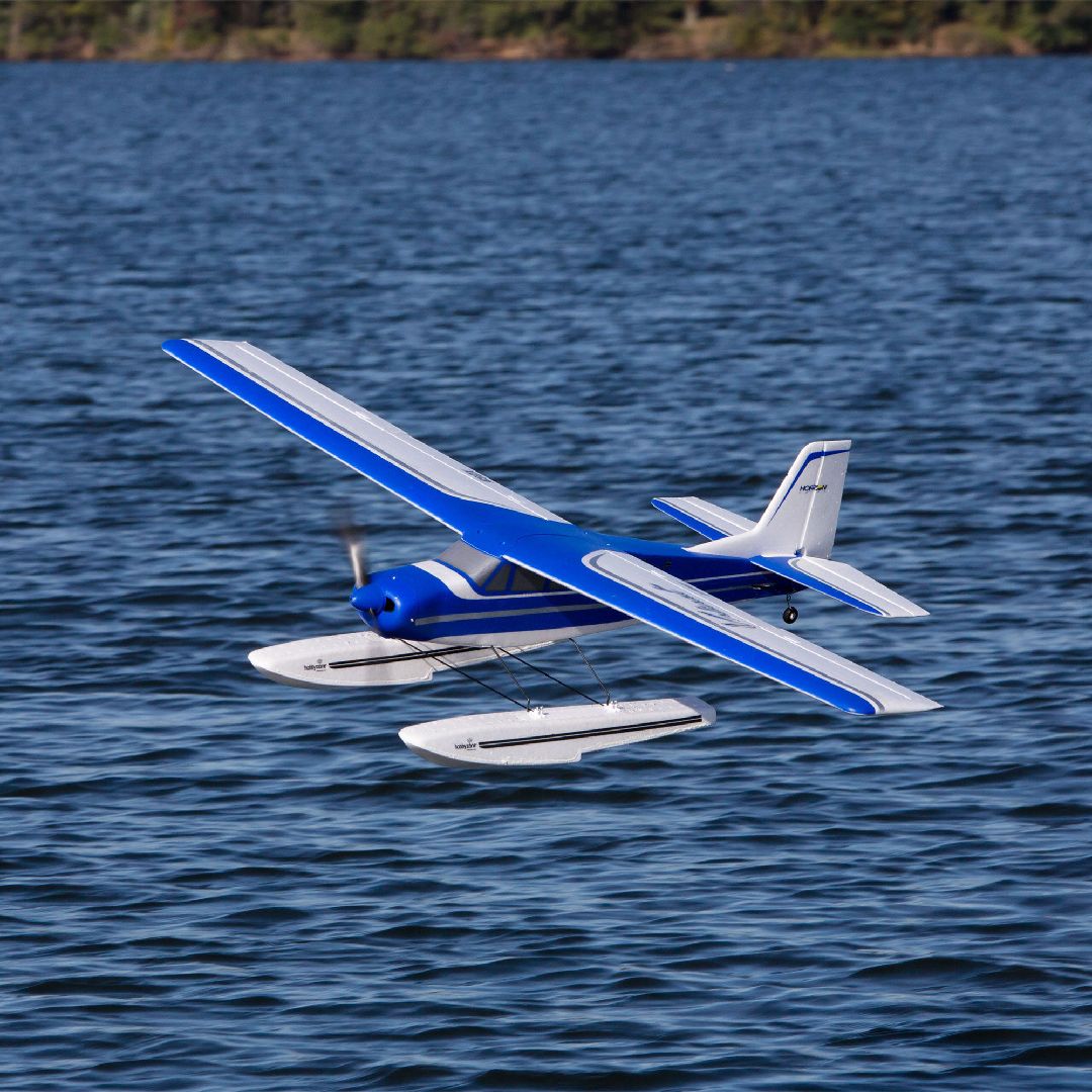 E-Flite Valiant 1.3M BNF Basic with SAFE & AS3X