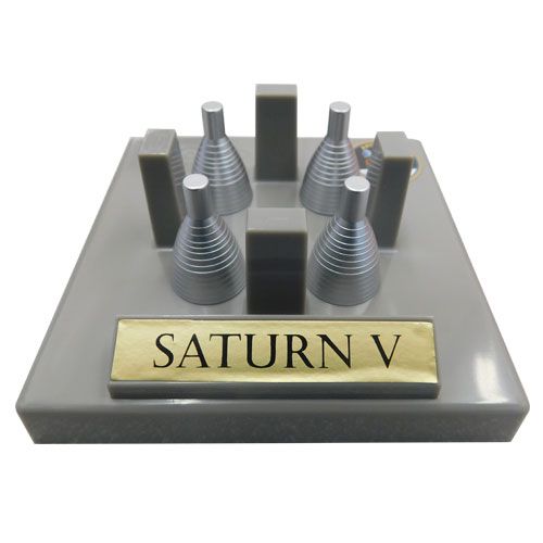 Estes Rockets 1/200 Saturn V (English only) - Beginner - Click Image to Close