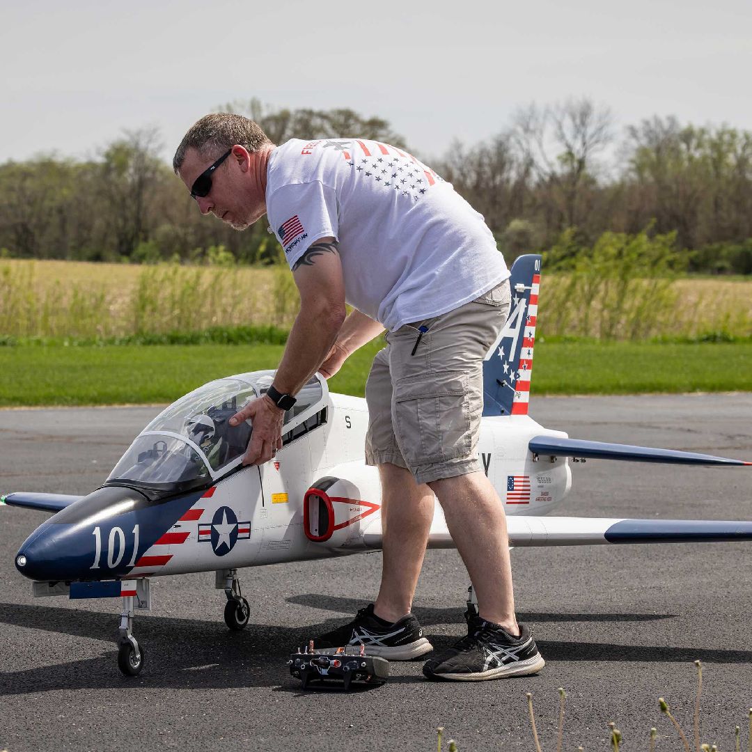 Hanger 9 Hawk ARF with Retract Set, KingTech K-160G4+