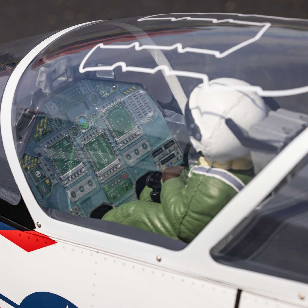 Hanger 9 Hawk 140-160N ARF with Retract Set