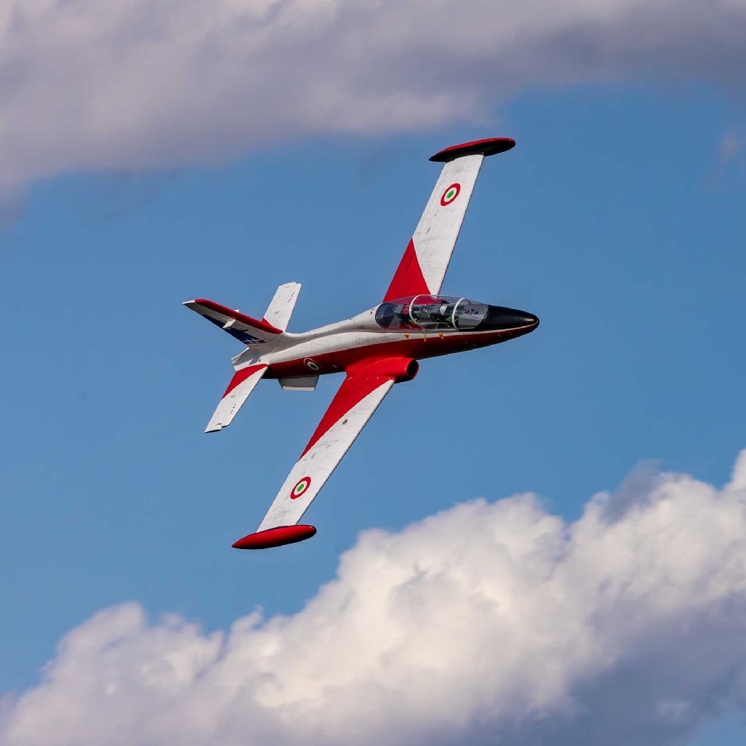 Hanger 9 Aermacchi Military ARF w/ KingTech Turbine Combo