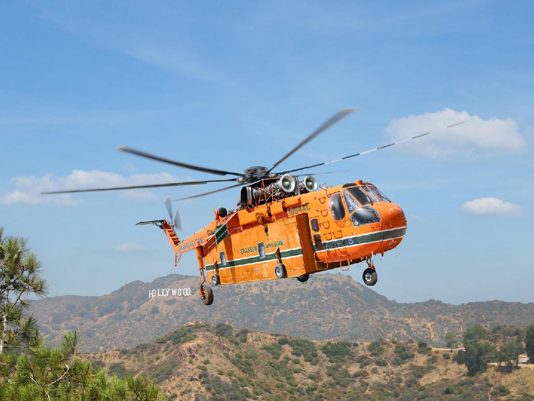 ICM 1/35 Sikorsky S-64E Skycrane with Universal Pod