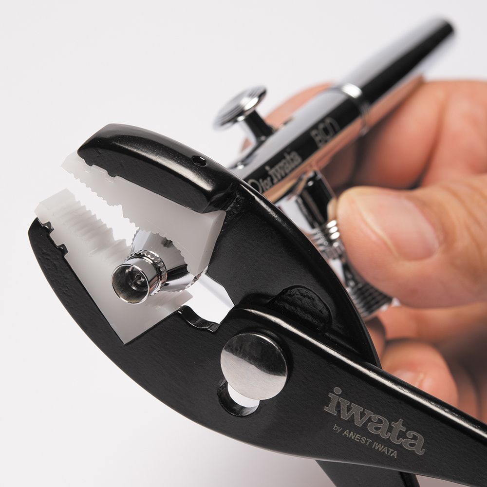 Iwata Professional Airbrush Maintenance Tools - Click Image to Close