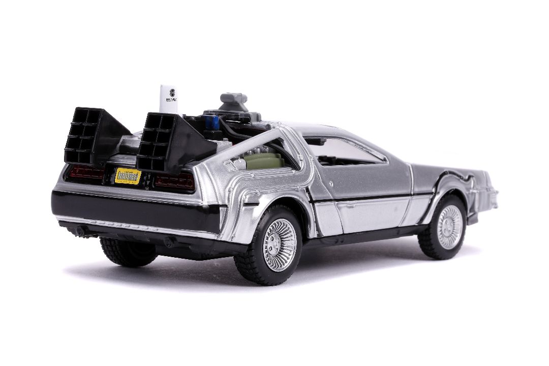 Jada 1/32 "Hollywood Rides" Back To The Future II Time Machine - Click Image to Close