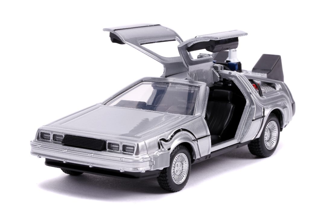 Jada 1/32 "Hollywood Rides" Back To The Future II Time Machine - Click Image to Close