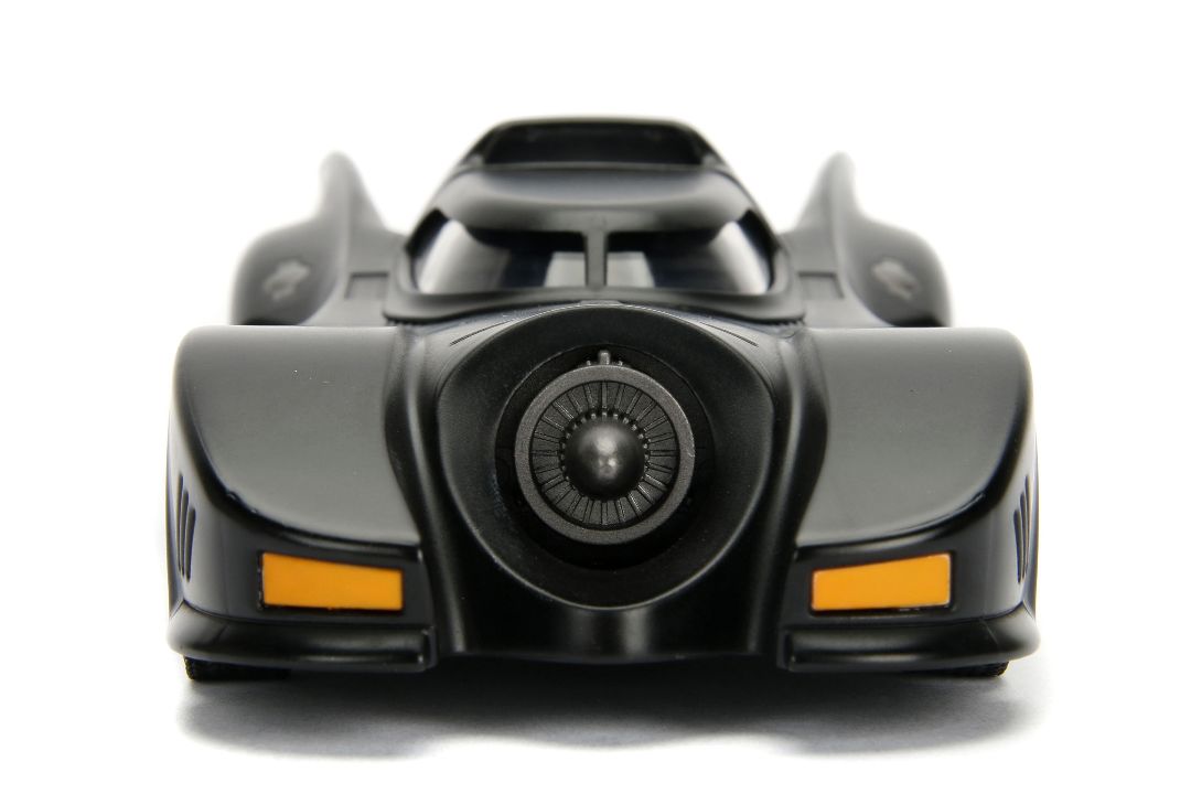 Jada 1/24 "Hollywood Rides" 1989 Batman Batmobile w/Batman