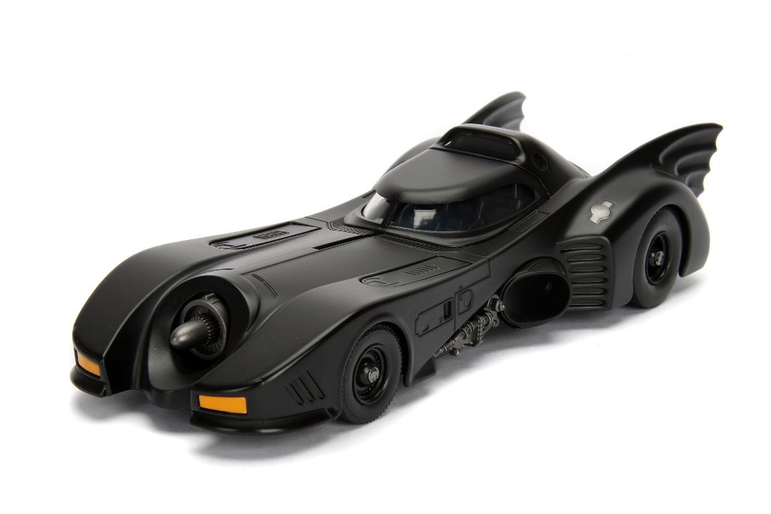 Jada 1/24 "Hollywood Rides" 1989 Batman Batmobile w/Batman