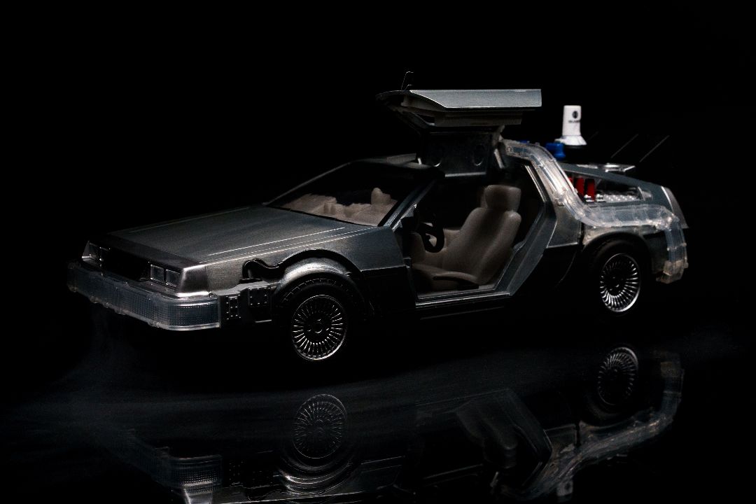Jada 1/24 "Hollywood Rides" Back To The Future II Time Machine - Click Image to Close