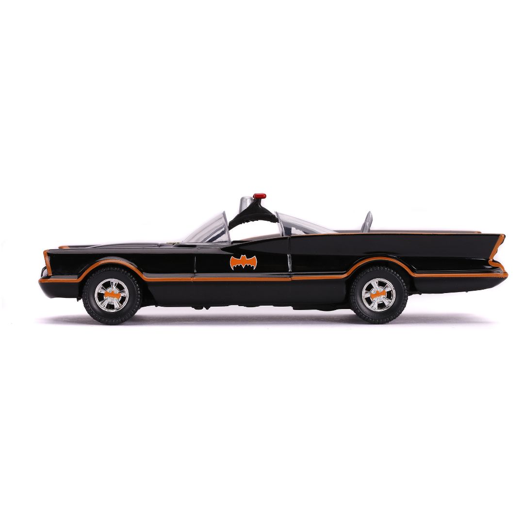 Jada 1/32 "Hollywood Rides" 1966 Classic TV Batmobile w/Batman - Click Image to Close