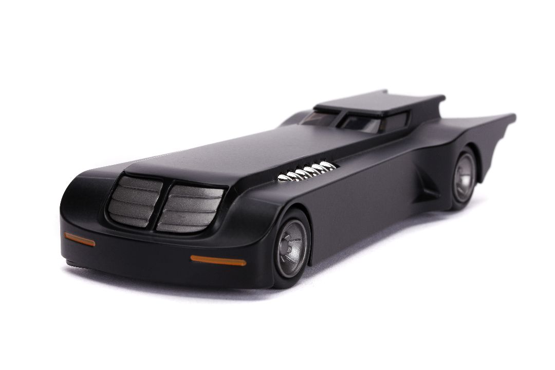 Jada 1/32 "Hollywood Rides" Animated Series Batmobile w/Batman - Click Image to Close