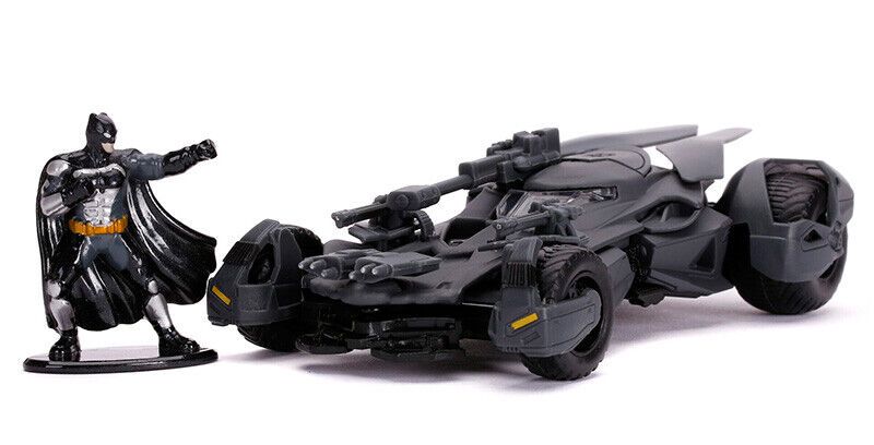 Jada 1/32 "Hollywood Rides" 2017 Justice League Batmobile/Batman