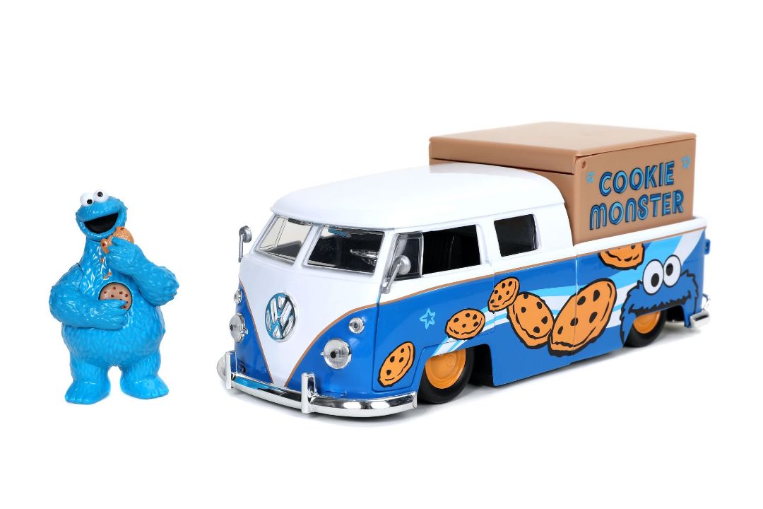 Jada 1/24 "Hollywood Rides" 1963 VW Bus & Cookie Monster