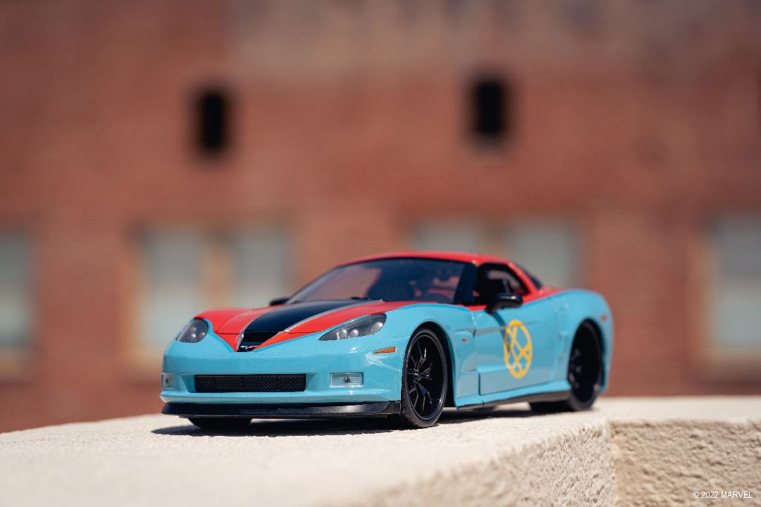 Jada 1/24 "Hollywood Rides" 2006 Corvette Z06 with Dr. Strange