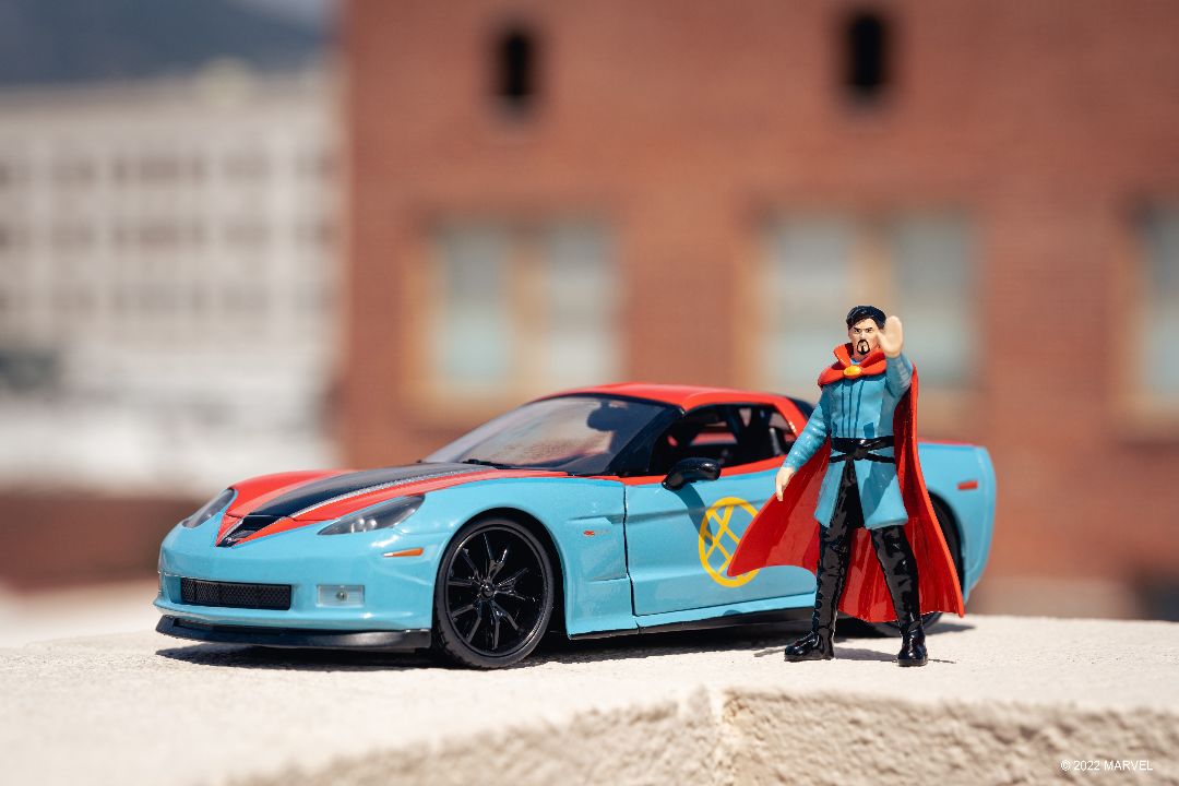 Jada 1/24 "Hollywood Rides" 2006 Corvette Z06 with Dr. Strange