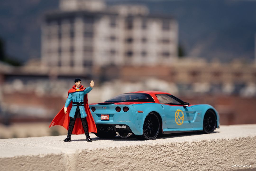 Jada 1/24 "Hollywood Rides" 2006 Corvette Z06 with Dr. Strange