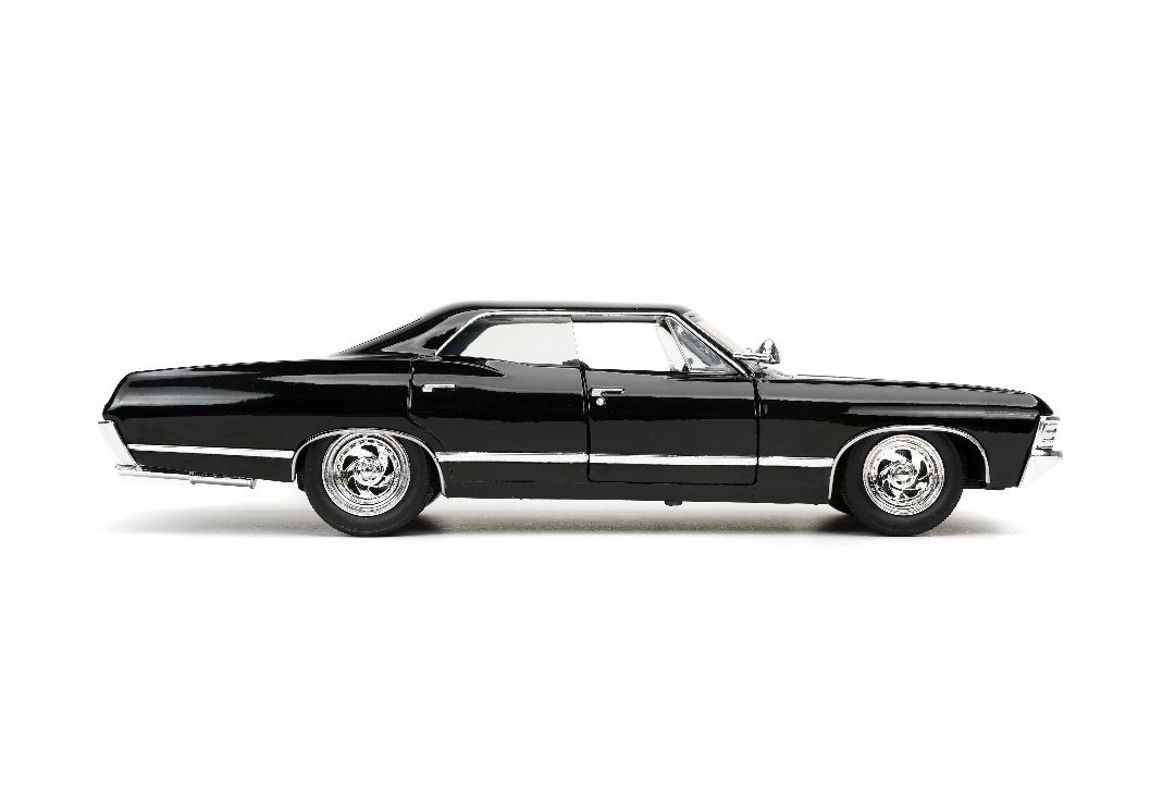 Jada 1/24 "Hollywood Rides" Supernatural 1967 Impala w/ Dean