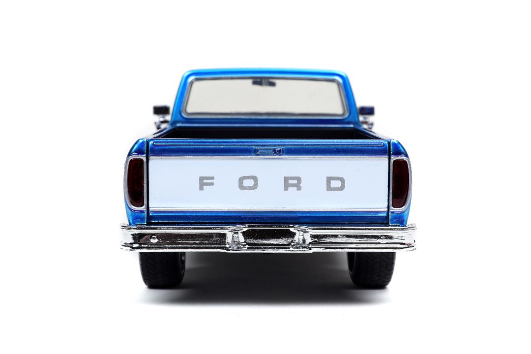 Jada 1/24 "Just Trucks" 1979 Ford F-150 Pickup w/ Rack