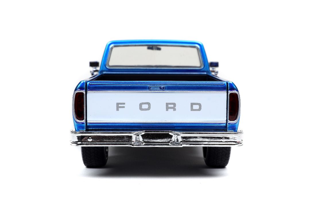 Jada 1/24 "Just Trucks" 1979 Ford F-150 w/ rack - Click Image to Close