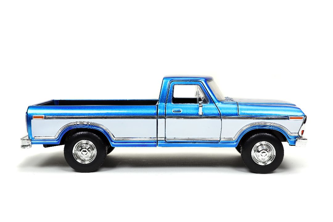 Jada 1/24 "Just Trucks" 1979 Ford F-150 w/ rack - Click Image to Close